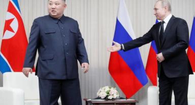 Rusya Devlet Başkanı Putin, Kuzey Kore lideri Kim ile bir araya geldi