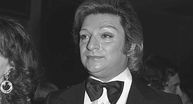 Zeki Müren vefatının 27. yılında Bodrum'da şarkılarla anıldı