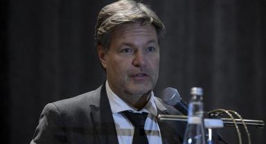 Almanya Ekonomi Bakanı Habeck, Türkiye-Almanya ikili ticaret hacminin yeni rekora koştuğunu belirtti