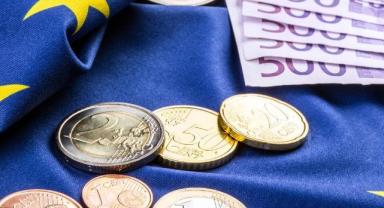 Avro Bölgesi’nde özel sektör faaliyetleri ekimde son 3 yılın en düşük seviyesine indi