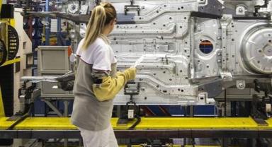 Bakan Şimşek'ten ihracatçılar ve reel sektöre Hazine garantili yeni destek paketi müjdesi: