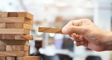 VOLATİLİTE ETKİSİNİ SÜRDÜRÜYOR