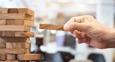 YÜKSEK VOLATİLİTE ETKİSİNİ SÜRDÜRÜYOR