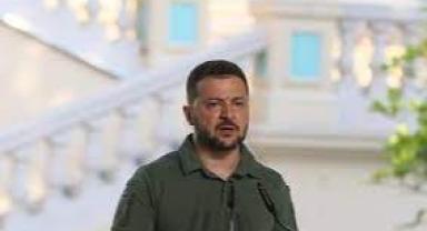 Zelenskiy, Kupyansk-Liman yönünde görevli tugayları ziyaret etti