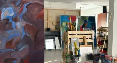 10_12 Gallery, temsiliyetinde yer alan genç sanatçı Zeynep Erkman'ın ilk kişisel sergisine ev sahipliği yapıyor.