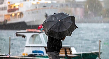 AKOM'dan İstanbul için fırtına uyarısı