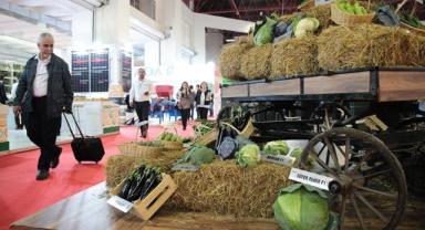 Antalya'daki tarım fuarı üreticilere yurt dışının kapısını araladı