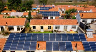 Çin'de hane halkı evlerinin çatısında 100 milyon kW elektrik üretiyor