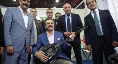 Oltu taşından yapılan bağlama, cami ve TOGG, YÖREX'te sergilendi