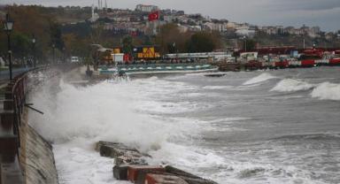 Tekirdağ'da deniz ulaşımına lodos engeli