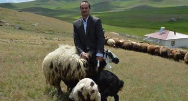 Ziraat mühendisi devletten aldığı hibeyle köyünde kalıp sürü sahibi oldu