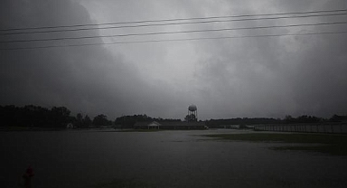 ABD'nin Tennessee eyaletinde şiddetli fırtına nedeniyle 6 kişi öldü