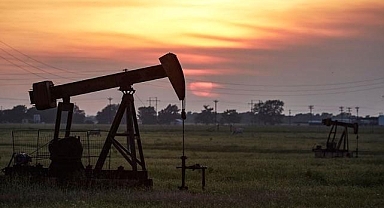 ABD petrol fiyatı tahminini aşağı yönlü revize etti