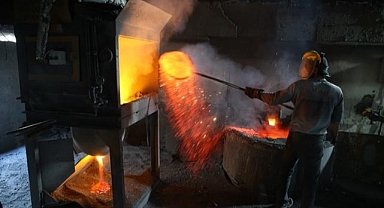 Atık alüminyumlar Bingöl'de külçeye dönüşerek Avrupa'ya ihraç ediliyor