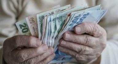 Çalışan emeklilere 5 bin lira ödemeleri yarın yapılacak