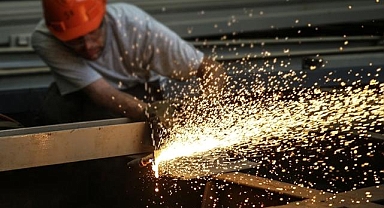 Hizmet ihracatının yüzde 58,7'sini 2021'de büyük ölçekli girişimler yaptı