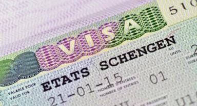 Kosovalılar yarından itibaren Şengen bölgesine vizesiz seyahat edecek