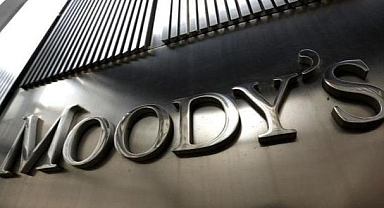 Moody's, sıkı parasal duruşun sürdürülmesi halinde Türkiye'nin görünümünün pozitife çevrilebileceğine işaret etti