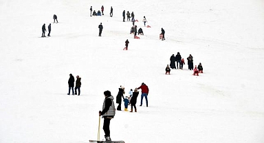 Muş'taki kayak merkezi yeni sezon için gün sayıyor