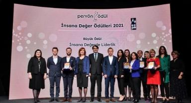 PERYÖN İnsana Değer Ödülleri sahiplerini buldu