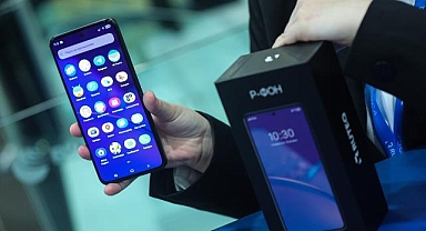 Rus akıllı telefonu R-Phone'un resmi tanıtımı yapıldı