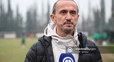 Sakaryaspor Teknik Direktörü Şanlı, hakem Meler'e yapılan saldırıyı kınadı: