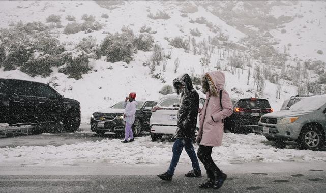 ABD'de bazı eyaletlerde kar yağışı etkili oldu