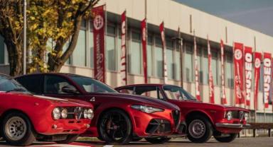 Alfa Romeo iki önemli modelinin yıl dönümünü kutluyor