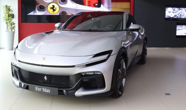 Ferrari'nin Purosangue modeli FerMas'ta sergileniyor