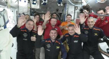 İlk Türk astronot Gezeravcı'nın da yer aldığı Ax-3 ekibi istasyona giriş yaptı