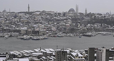 İstanbul'da hafif kar yağışı