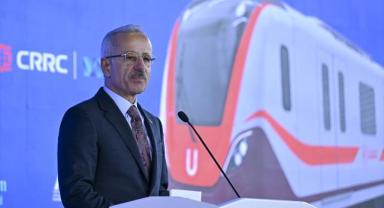 İstanbul Havalimanı Metrosu'nun sürücüsüz yerli tren seti raylara çıkmaya hazır