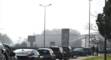 İzmir'de uçak seferlerine sis engeli