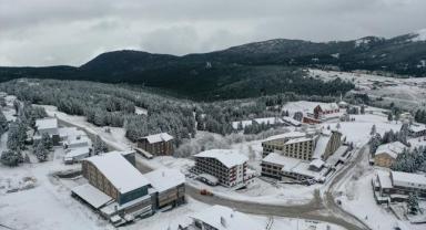 Kış turizm merkezlerinden Uludağ, yarıyıl tatilinde kayakseverleri ağırlayacak