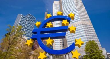 Klaas Knot: Faizin düşürebilmesi için ücretler konusuna bakılmalı