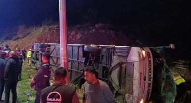 Mersin'de katliam gibi kaza! Yolcu otobüsü devrildi