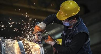 Reel Kesim Güven Endeksi ocakta 1,8 puan artarak 100,9'a çıktı