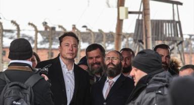 Space X ile Tesla'nın CEO'su Elon Musk Polonya'da