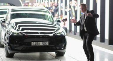 Tesla, küresel araç satışında Çinli BYD'nin gerisinde kaldı