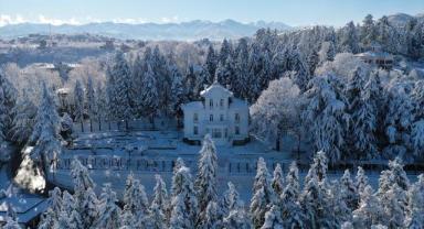 Trabzon'un yüksek kesimlerinde kar etkili oldu