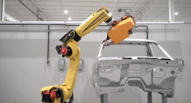 Volvo’nun elektrikli araçlarını FANUC robotları üretecek