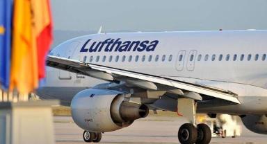 Almanya'da hava yolu şirketi Lufthansa çalışanlarının uyarı grevi başladı