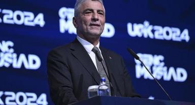 Bakan Bolat: İhracatımızda yüzde 1,5 pay oluşturan e-ticaretin payını 2028'e kadar yüzde 10'a çıkarmayı hedefliyoruz