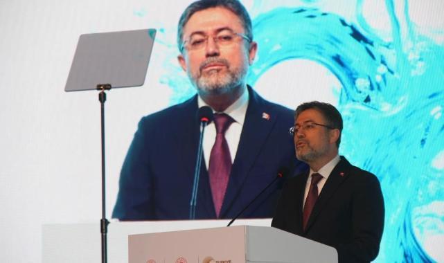 Bakan Yumaklı, Amasya'da çiftçilere güneş enerji paneli dağıtım töreninde konuştu: