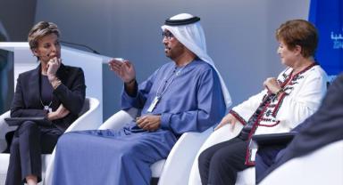 Dünya Hükümetler Zirvesi Dubai'de başladı