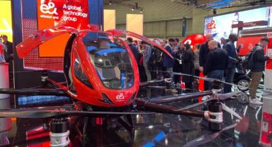 Gittikçe akıllanan robotlar Barselona'da yine ilgi odağı oldu