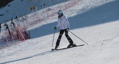 Kartalkaya en fazla kar kalınlığının ölçüldüğü kayak merkezi oldu