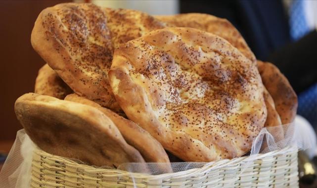 Ramazan pidesi İstanbul, Ankara ve Antalya'da 15 liradan satılacak
