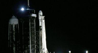 SpaceX, Nova-C Ay'a iniş görevini yapacak uzay aracının fırlatılma tarihi ertelendi