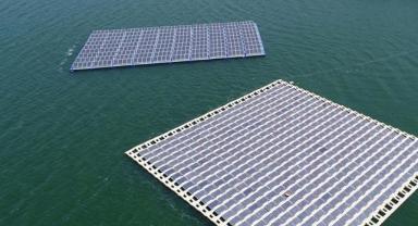 Türkiye'nin yüzer GES potansiyeli 80 bin megavat olarak hesaplanıyor